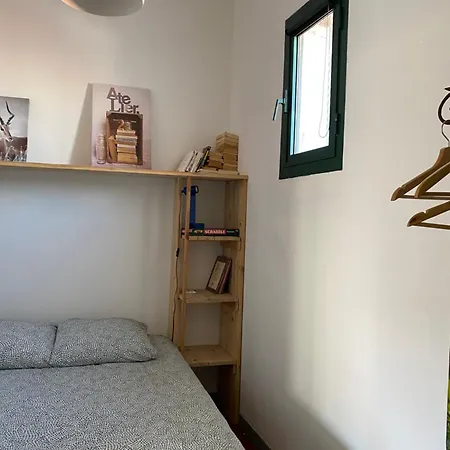 Joli T2 Avec Grande Terrasse Centre Perpignan